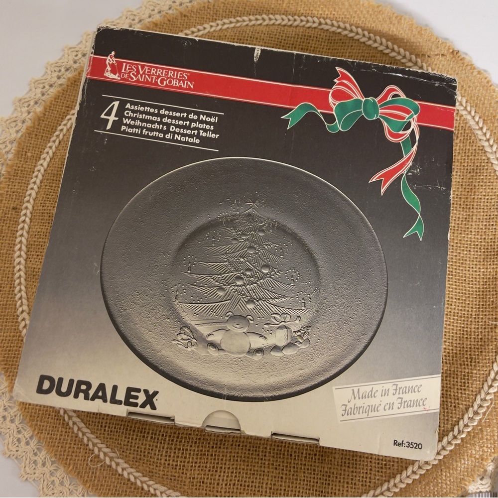 4pcs Vintage France Duralex glass plates set for Christmas NWT